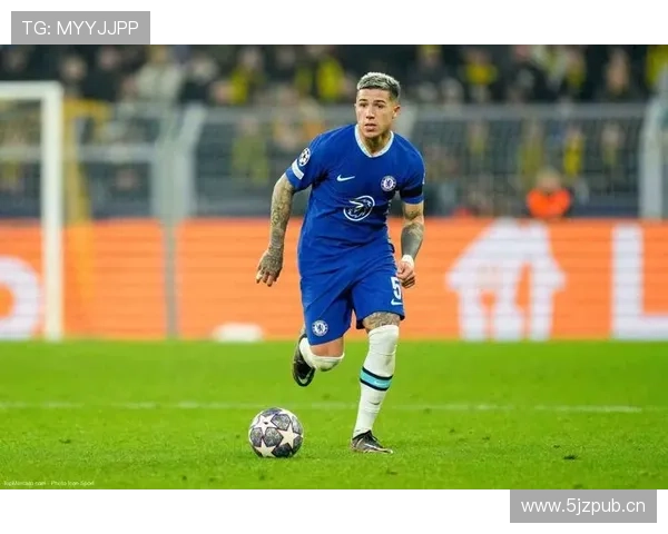 哲凯虐菜能力助枪手稳步争冠